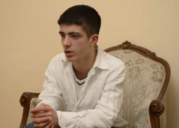 🎥 “ვერ გავიქეცი ცოდვის ბუდიდან” – გარდაცვლილი პოეტი ბიჭის ემოციური ლექსი
