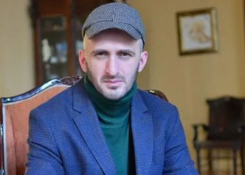 “გამარჯობა სანტა-კლაუს!  ასე მგონია, იმქვეყნადაც მიგიწვდება ხმა… მამაჩემი ახლა მანდ არის… რაღაც ამბები მაწვალებს…” – გიორგი კეკელიძის ემოციური პოსტი