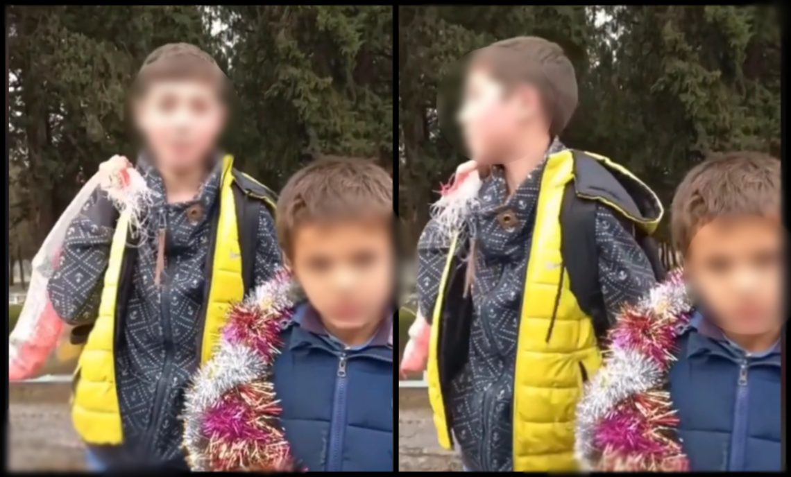 🎥 “ფულს აგროვებენ სახლი რომ გადახურონ საახალწლოდ…” – სოც. ქსელში ემოციური ვიდეო ვრცელდება