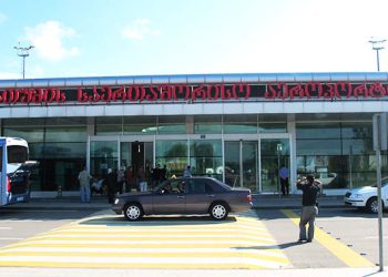 ბათუმის აეროპორტში გამნაღმველები მუშაობდნენ – რა ხდება ადგილზე?
