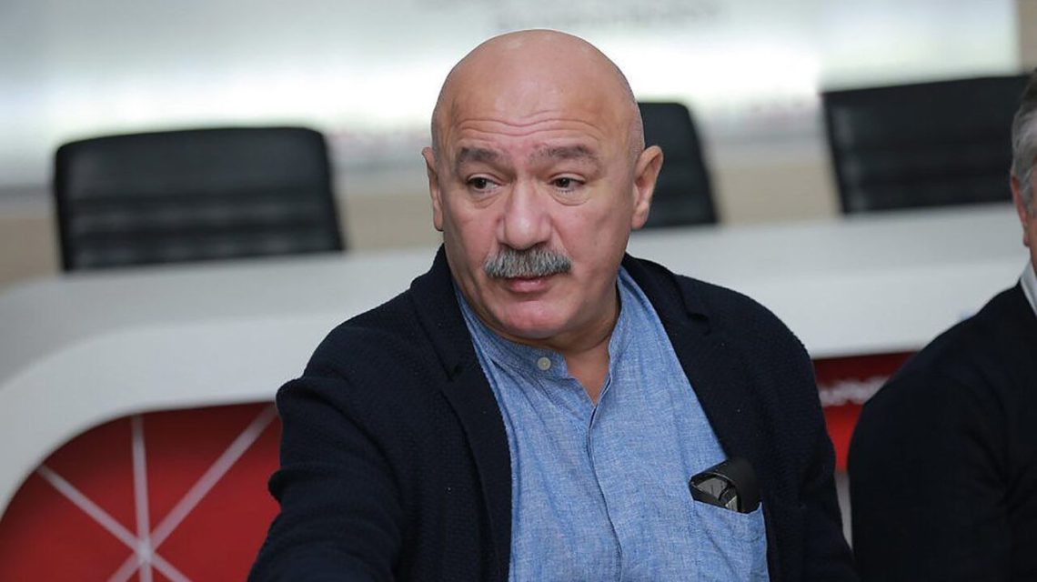 “ქვეყანა ორად არის გაყოფილი – ის რაც ერთისთვის წმინდაა, მეორეს იმის წაბილწვა სწადია!”– რას წერს ვასილ მაღლაფერიძე