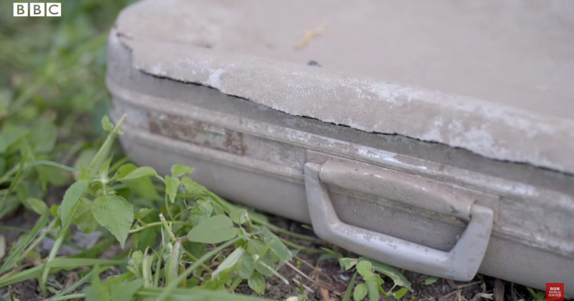 ყვარელში ჩვილების ნაცვლად ცარიელი ჩემოდანი დამარხეს – ცოლ–ქმარმა ჩემოდანი 40 წლის შემდეგ ამოთხარა – რას ყვება ბიოლოგიური დედა