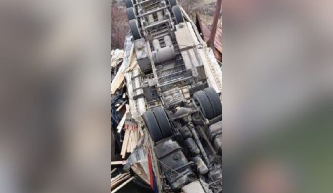 ახალქალაქთან ტრაილერი მდინარეში გადავარდა, დაიღუპა მძღოლი