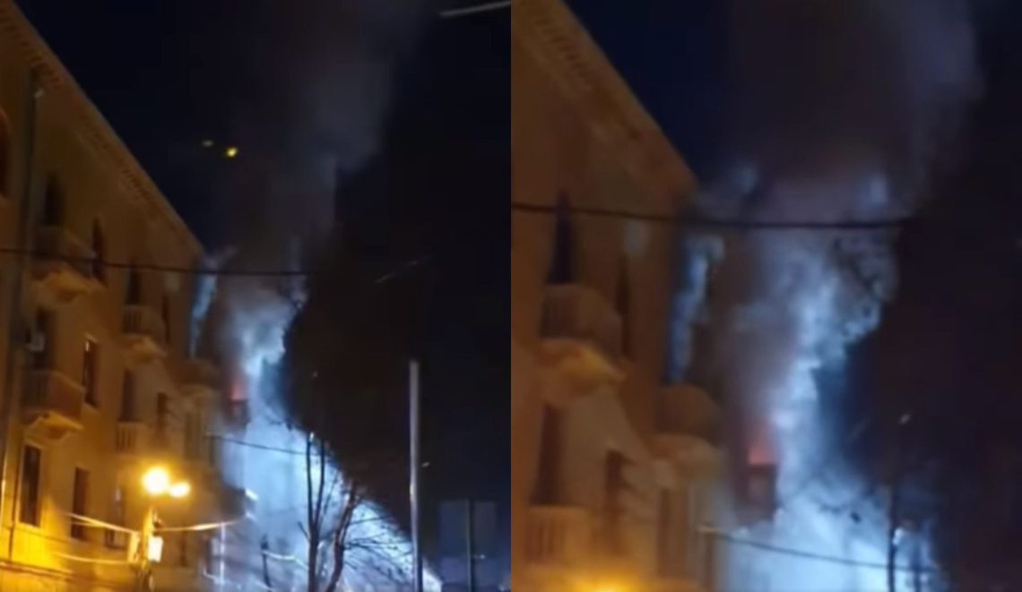 🎥”თბილისში, სავარაუდოდ პიროტექნიკის გამოყენების შედეგად, სახლი დაიწვა” – რა მოხდა ქიქოძის ქუჩაზე