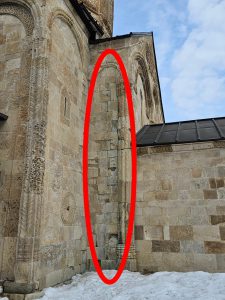 ნიკორწმინდის უნიკალური ტაძარი საფრთხეშია - ფოტოები და ვიდეო ადგილიდან