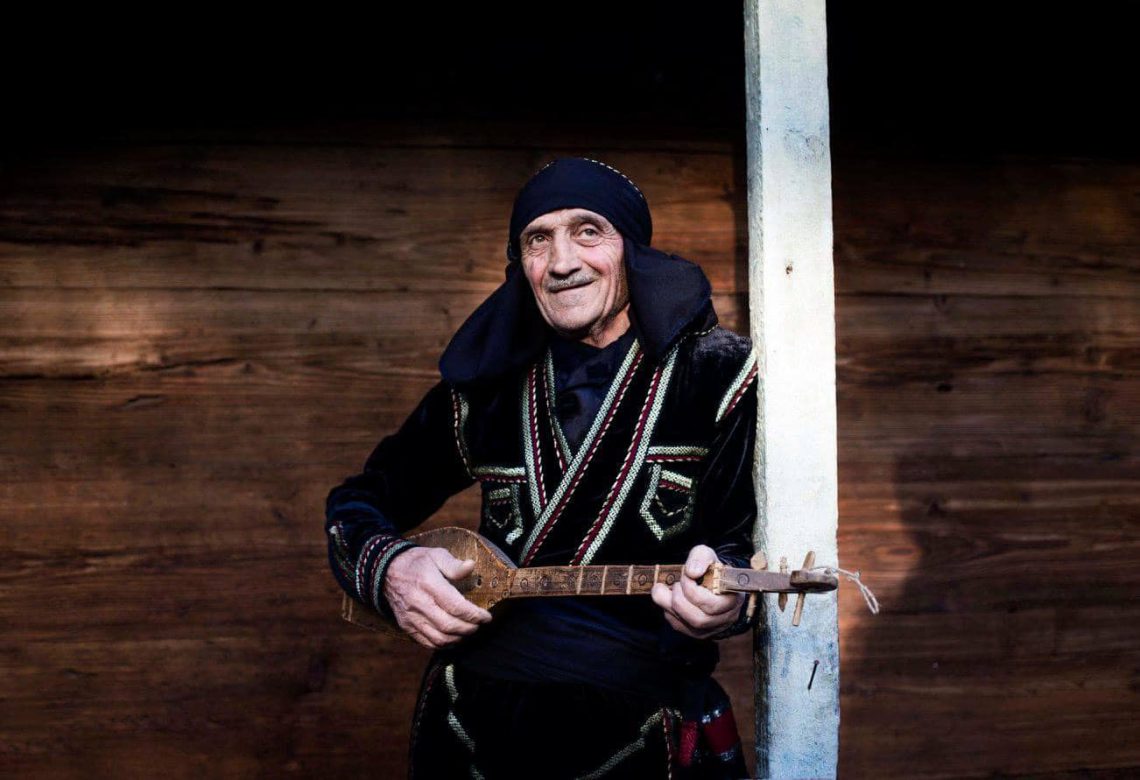 ცნობილია, ვინ არის ცოტა ხნის წინ გარდაცვლილი “ბერმუხას” მოცეკვავე