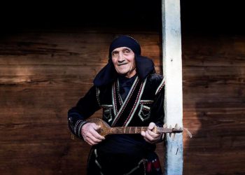 ცნობილია, ვინ არის ცოტა ხნის წინ გარდაცვლილი “ბერმუხას” მოცეკვავე