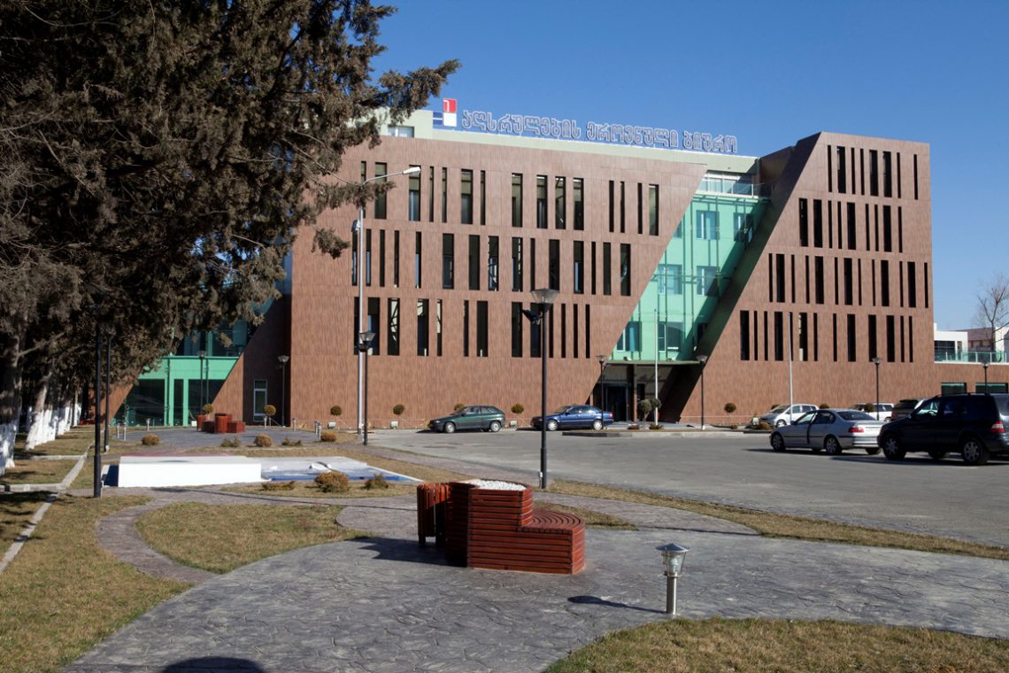 “მოვუწოდებთ მოქალაქეებს, დაემორჩილონ პოლიციის კანონიერ მოთხოვნებს” – აღსრულების ეროვნული ბიურო საგანგებო განცხადებას ავრცელებს