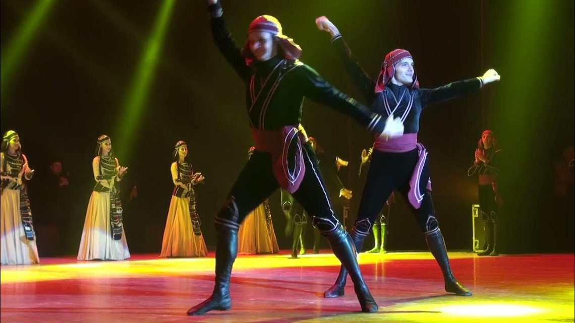 სარფის საზღვარზე, ანსამბლ “რუსთავის” მოცეკვავეებს ფიზიკურად გაუსწორდნენ – რა გახდა დაპირისპირების მიზეზი