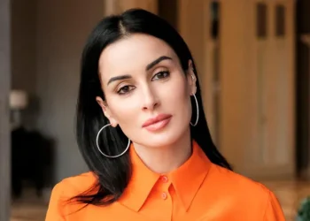 რატომ აეკრძალა თინა კანდელაკს ყაზახეთში შესვლა – მიზეზი გაგაოგნებთ