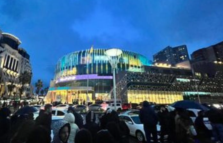 ბათუმის ოთხი დიდი სავაჭრო ცენტრიდან მოქალაქეთა ევაკუაცია განხორციელდა – ბოლო ცნობები ადგილიდან