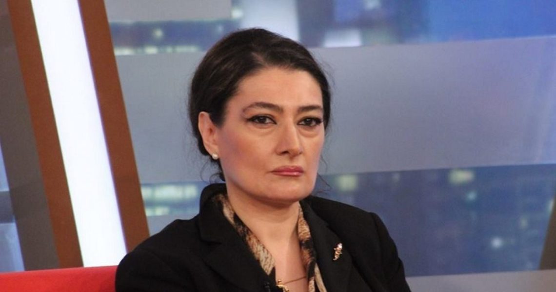 „რამე რო იყოს და წმ მატრონას რომ შეხვედროდა ლენინი, ლენინის ხატსაც დავასვენებდით სამებაში?“ – რას წერს თაკო ჩარკვიანი