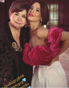 "დე, გილოცავ... მადლობა ყველაფრისთვის" - თამრიკო ჭოხონელიძე 60 წლის გახდა