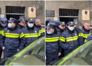 🎥რა ვითარებაა ახლა კეკელიძის ქუჩაზე, სადაც ოჯახს ასახლებენ, მოქალაქეებსა და აღსრულების ბიუროს თანამშრომლებს შორის კი დაპირისპირებაა