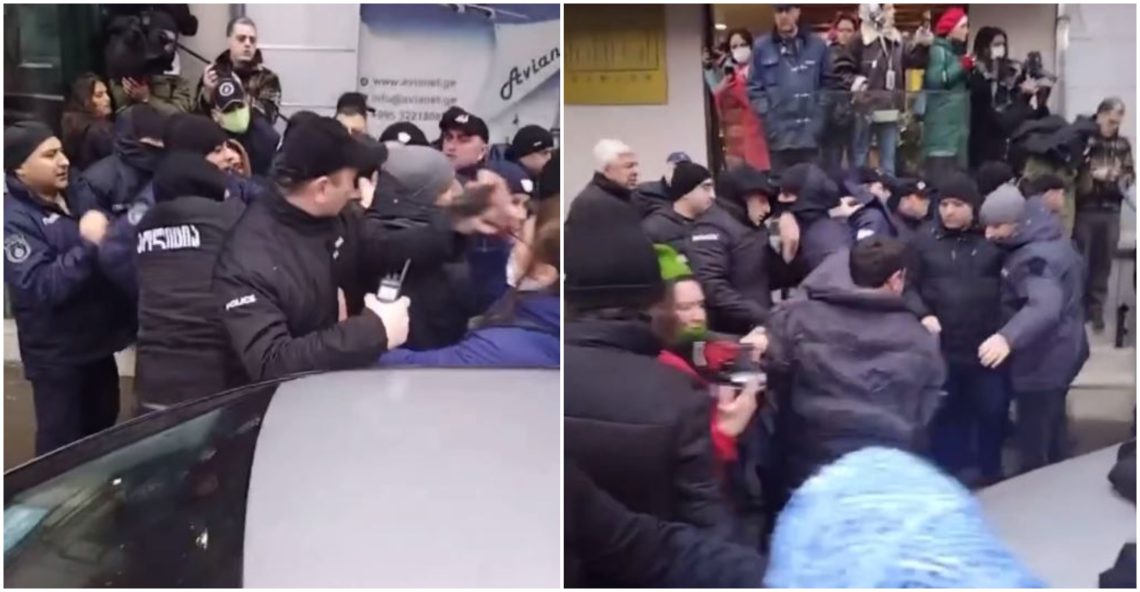 🎥”ოჯახს ასახლებენ მევახშის გამო და პოლიციის ქმედებას უყურეთ” –  რა ვითარებაა კეკელიძის ქუჩაზე