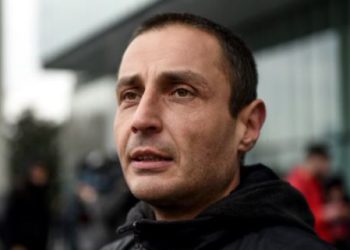 „გაყინული, სიკვდილის პირას მყოფი, ვიპოვე ბარათაშვილზე, ქუჩის სკამზე… სასწრაფომ ბეწვზე მოუსწრო“ – რას წერს ლაშა ჩხარტიშვილი