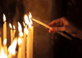 ლოცვა, რომელიც დღეს ნათლიებმა უნდა წაიკითხონ ნათლულებისთვის