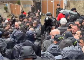 🎥რა ვითარებაა ნატა ფერაძის სახლთან, სადაც, პროტესტის ნიშნად, „ალტ-ინფოს“ წარმომადგენლები და მხარდამჭერები მივიდნენ