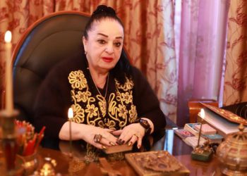 “ჩემთან მოდიან  ქალები და კაცებიც… ჩივიან, რომ მეუღლეებს აღარ ვუყვარვართო”– რა ისტორიებს გვიზიარებს ქართველი ნათელმხილველი