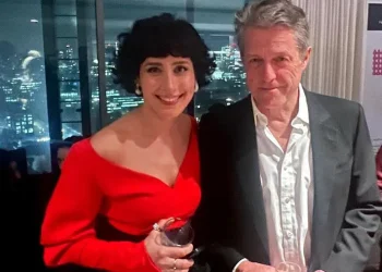 “შეხვედრა დიდებულ მსახიობთან” – ლელა მებურიშვილი ჰიუ გრანტთან ერთად: რას წერს ბრიტანეთში მცხოვრები ქართველი მსახიობი