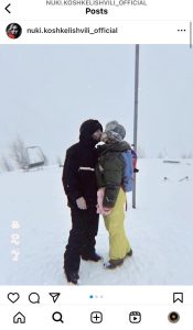 ნუკი კოშკელიშვილი ოჯახთან ერთად ბაკურიანში ისვენებს – რა კადრებს გვიზიარებს ტელეწამყვანი