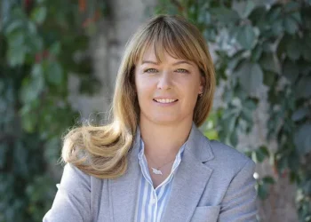 “რა უდარდელი დრო იყო” – ნახეთ როგორ გამოიყურებოდა სანდრა რულოვსი 21 წლის ასაკში