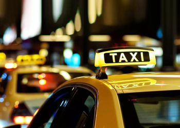 მუნიციპალიტეტებში ტაქსით მგზავრთა გადაყვანისთვის მძღოლებს ნებართვის აღება მოუწევთ – რას გულისხმობს კანონპროექტი