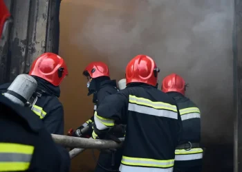 ამ წუთებში თემქაზე, საცხოვრებელი კორპუსის ბინაში ხანძარია – რა ხდება ადგილზე