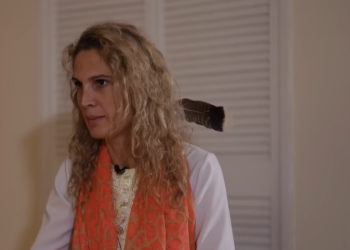 🎥”აეროპორტამდე მე მოვკვდი და მერე გავცოცხლდი, საკუთარმა დედამ ვერ მიცნო…” – რას ჰყვება ემიგრანტი ანა ბარბაქაძე