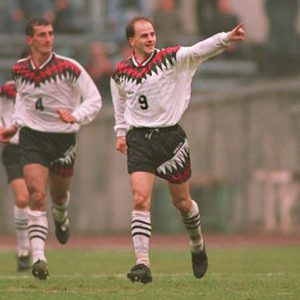 ვინ გაუტანა საქართველოს ნაკრებიდან საბერძნეთს პირველი გოლი?