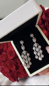 "თვალებს ვერ დაუჯერებთ" - რა ძვირადღირებული საჩუქარი მიიღო შორენა ბეგაშვილმა რჩეულისგან 8 მარტს?