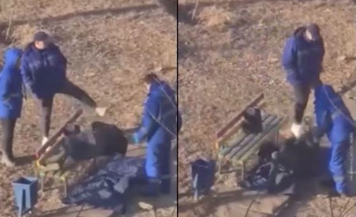 🎥შოკისმომგვრელი კადრები – როგორ ექცევა სასწრაფო დახმარების ბრიგადა პაციენტს რუსეთში