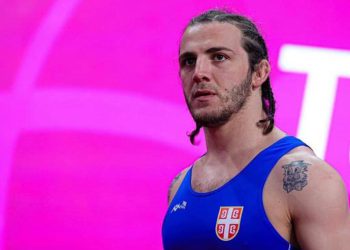 🎥“მივიღე გადაწყვეტილება ჩავერთო პოლიტიკაში… მეგობრებო, და***თ” –  ზურა დათუნაშვილი ოპონენტებისთვის ვიდეომიმართვას ავრცელებს