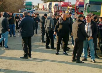 სახმელეთო ტრანსპორტის სააგენტო ტრაილერის მძღოლების პროტესტთან დაკავშირებით საგანგებო განცხადებას ავრცელებს