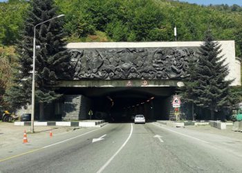 რა შეზღუდვები დაწესდება რიკოთის ძველ გვირაბში?