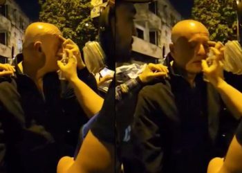 ე.წ. წიწაკის სპრეით მოწამლული მოქალაქეები ერთმანეთს ეხმარებიან – ექსკლუზიური კადრები პარლამენტიდან