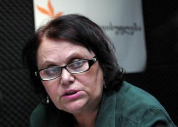 “უზარმაზარი მასა გამოცხადებულია სამშობლოს მოღალატედ!… აი, ესაა ყველაზე საგანგაშო, ესაა ზუსტად რეპრესიების სტილი”– მწერალი ნაირა გელაშვილი