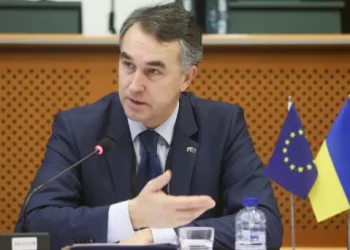 დაკარგავს თუ არა საქართველო ევროპაში უვიზო მიმოსვლას? – რას ამბობენ “რუსულ” კანონზე ევროპაში?