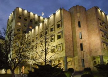 “16 წლის შვილს აიძულებდა მის მიერ შერჩეულ მამაკაცზე დაქორწინებულიყო” – პროკურატურამ არასრულწლოვანი გოგონას დედას ბრალდება წარუდგინა