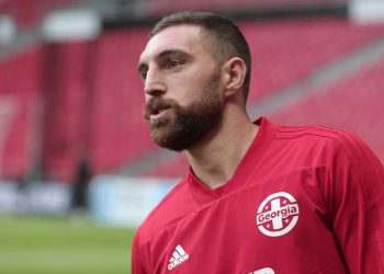 🎥”მეორე დღეს ხილ-ბოსტნეულის გამყიდველი ბებო მომსდევდა” – კაშია გამარჯვების ემოციებზე