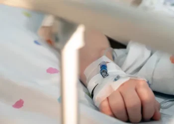 ორი წლის გოგონა, რომელიც პარაცეტამოლმა მოწამლა, გარდაიცვალა