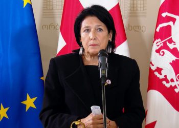 “ერთ მხარეს ქართველი ხალხია, მეორე მხარეს კი 83 დეპუტატი”- სალომე ზურაბიშვილი