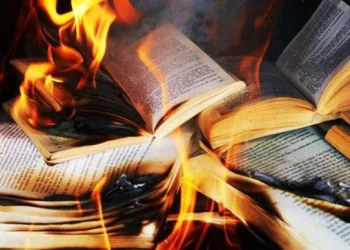 რუსეთში ე.წ. აგენტების კანონის საფუძველზე წიგნების განადგურება დაიწყეს – სასამართლომ ერთ-ერთ უნივერსიტეტში არსებულ 8 წიგნს “სიკვდილი მიუსაჯა”