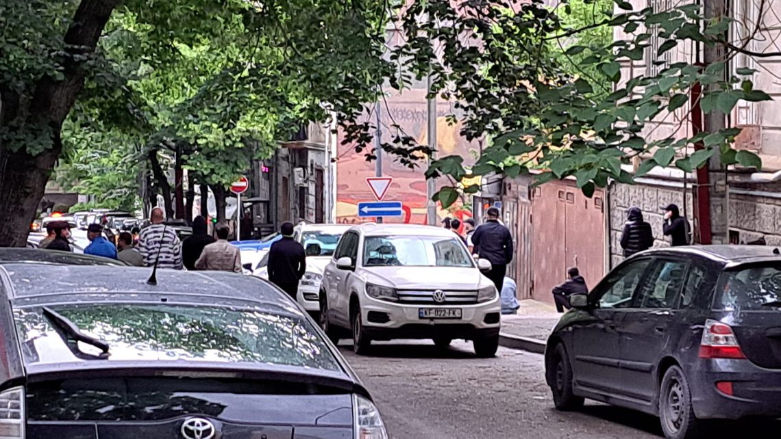 “ყაველაშვილის სახლთან ნიღბიანი ტიტუშკები დგანან… თუ რამე შემემთხვა, პასუხისმგებელი იქნება”- რა ინფორმაცია ვრცელდება ამ წუთებში ?