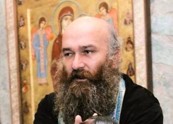 “მართლა ქართველები ჯარში არავინ რომ არ ვუშვებთ შვილებს, თქვენ ომში გაუშვებთ თქვენს შვილებს?”– ვის მიმართავს დეკანოზი დავით კონჯარია?