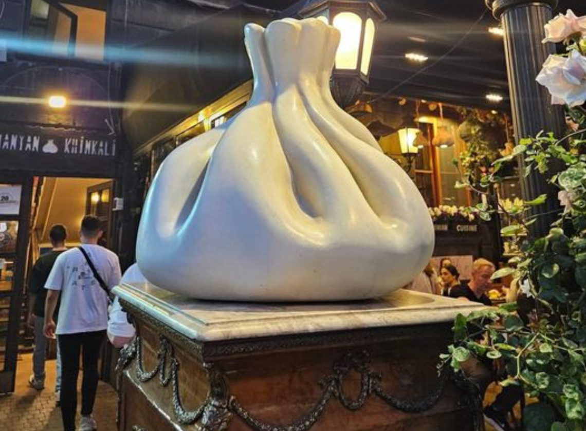 სომხეთში ხინკლის ძეგლი დადგეს