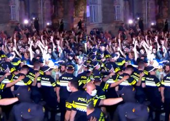 🎥აქციის მონაწილეთა ნაწილმა პარლამენტის უკან გადაინაცვლა