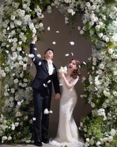 დაქორწინდა სოფია კვინიკაძე კორეელ რჩეულზე – ნახეთ გრანდიოზული ქორწილის კადრები პირველ კომენტარში