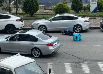 ბათუმში, მანქანა კურიერს შეეჯახა – რა ინფორმაცია ვრცელდება ადგილიდან?