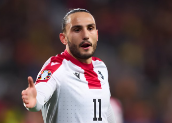 ,,არაფერია იმაზე მნიშვნელოვანი, ვიდრე ქვეყანა. არც ერთი ჩემპიონატი და არც ერთი სპორტული ღინისძიება. დიდება და თავისუფლება საქართველოს და არა ძალადობას!”- გიორგი ქოჩორაშვილი